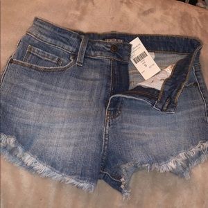 Fashion nova high waisted shorts
